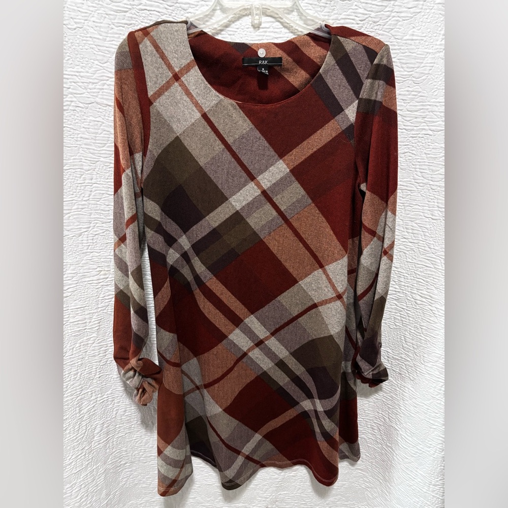 R&K women’s long sleeved dress in plaid
